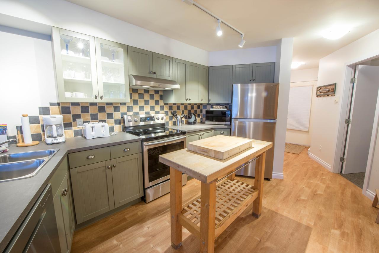 Luxury 2Br Oceanfront Condo By Onlybc 201 Tofino Eksteriør bilde