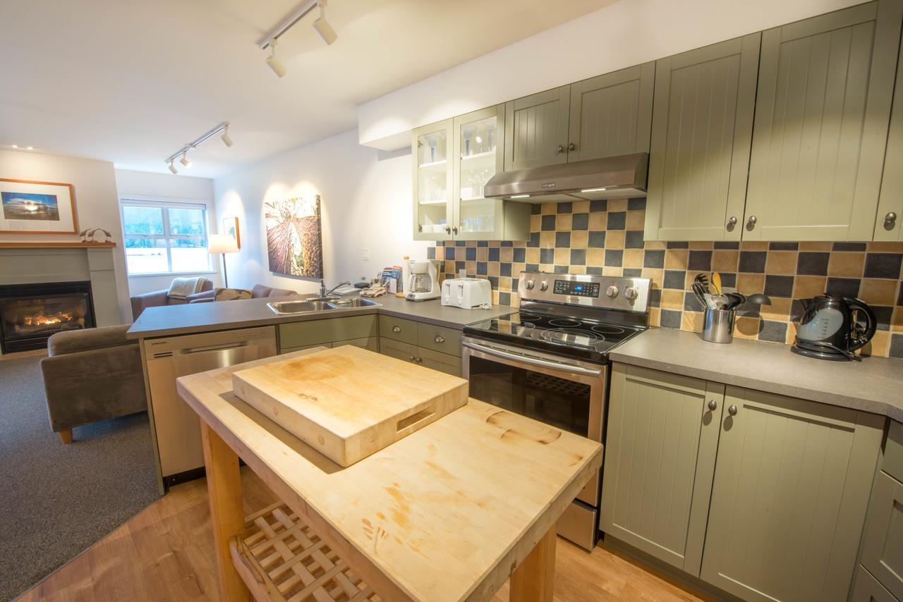 Luxury 2Br Oceanfront Condo By Onlybc 201 Tofino Eksteriør bilde